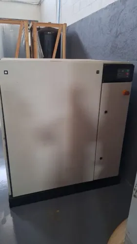 Compressor Schulz SRP-2075 220v 8Bar<br>srp 2075 <br>220 volts <br>8 bar <br>69.900.00