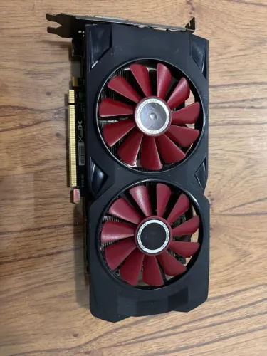 Placa de Vídeo RX570 4gb (Com Defeito)