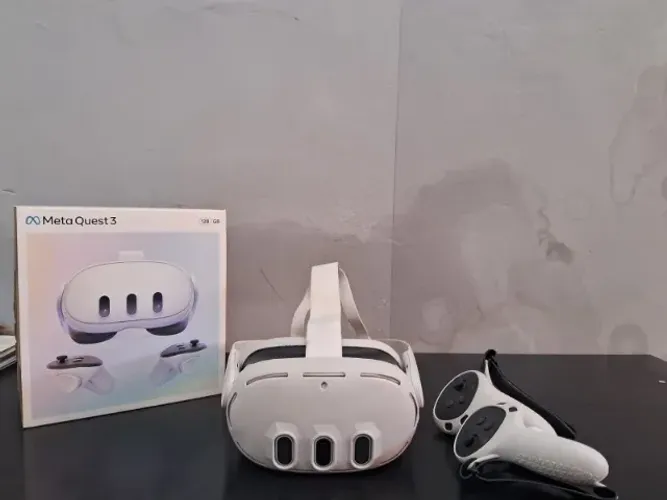 Meta Quest 3 128 GB + controles + case protetora