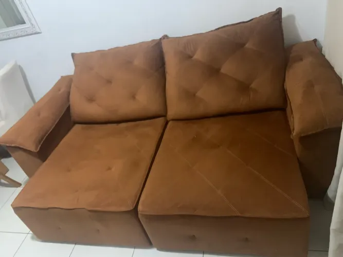 Lindo sofá retrátil