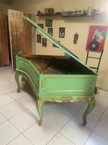 Piano Gáveau ano 1900 sem teclado