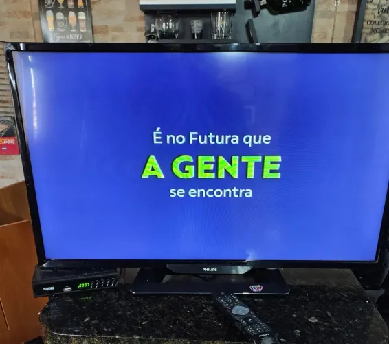 Vendo TV 32 polegadas