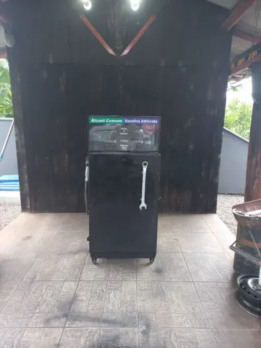 Bomba de combustível Restaurada ( Adega )
