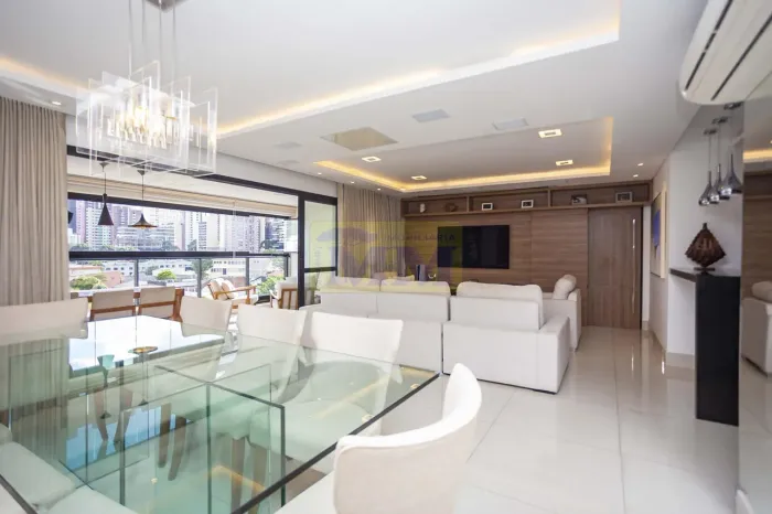 Apartamento mobiliado no WIZZ Iguaçu com área privativa de 181m² com 3 suítes e