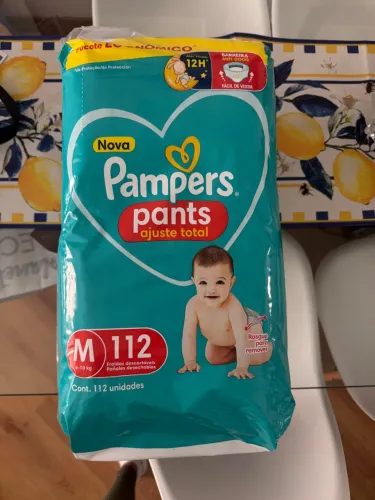 Fralda pampers pants M 112 unidades. 
