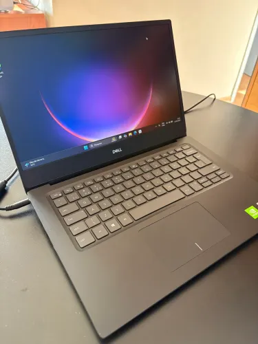 Notebook - Vostro - I7 10Gen - 16GB RAM - NVIDIA MX230 2GB