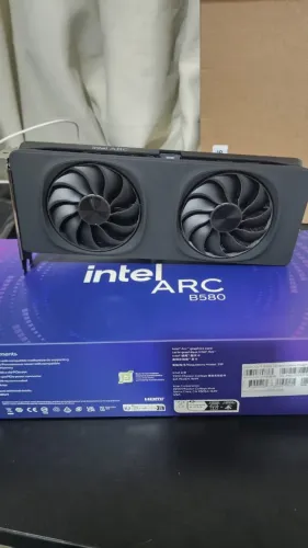 Placa de vídeo Intel Arc B580 12GB