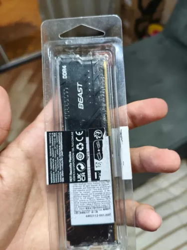 Kingston 16 GB