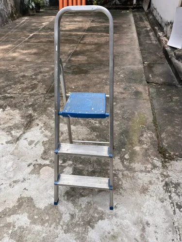 Escada de alumínio