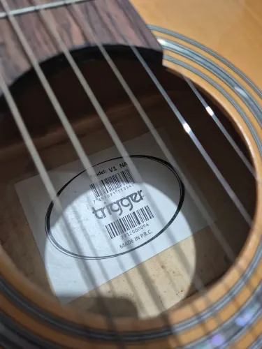 {Violão Trigger 7/8} Cordas de aço Envernizado