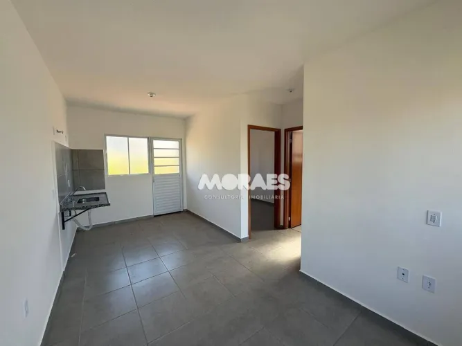 Casa com 2 quartos para alugar, 44 m² por R$ 950/mês - Cidade Alegre - Bauru/SP