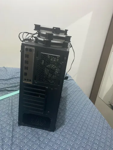 Vendo Gabinete, fans e hub