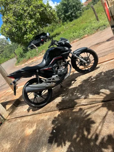 Moto a venda Titan 160 - Impecável