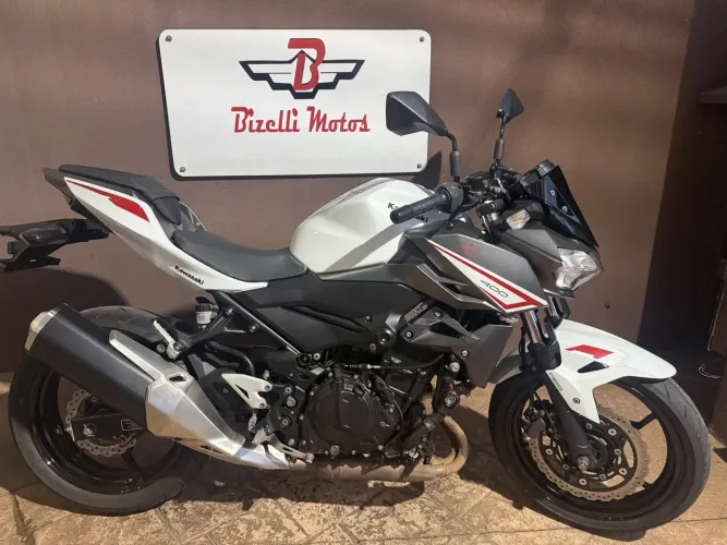 Kawasaki Z400 2022