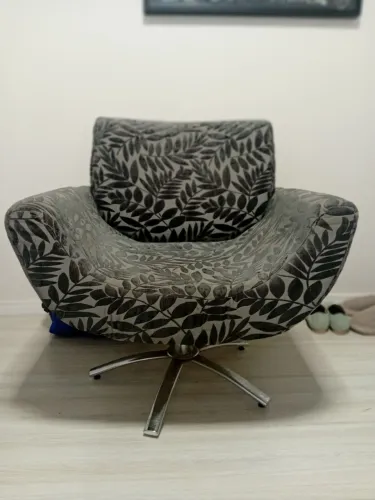 Poltrona Giratória Estampada