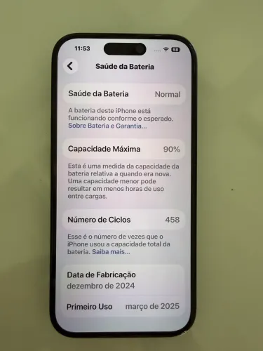 Vendo iPhone 15 normal ,com caixa nota fiscal