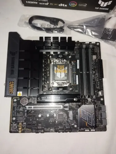 Placa Mãe Asus B650