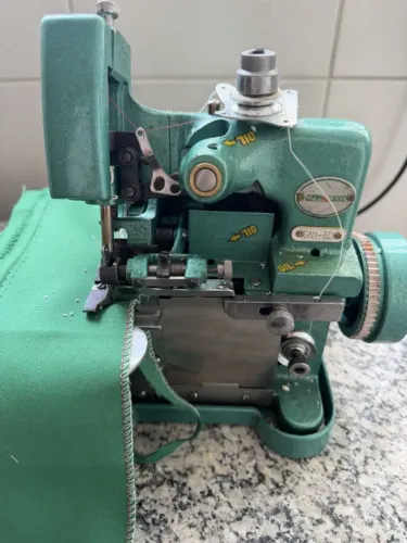Máquina de Overloque