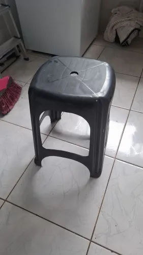 Banco de plástico