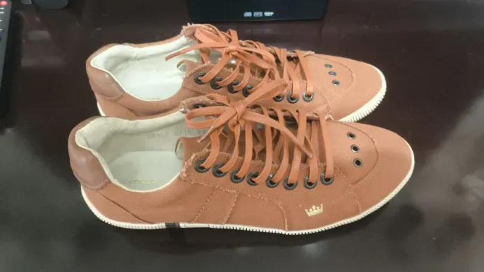 Tênis Osklen, Tam.41 <br><br>R$250<br><br>R$250