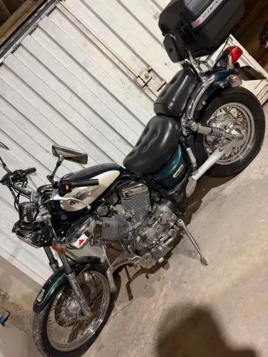 MOTO Yamaha VIRAGO