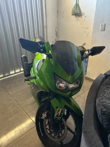 Vendo linda Ninja 250R
