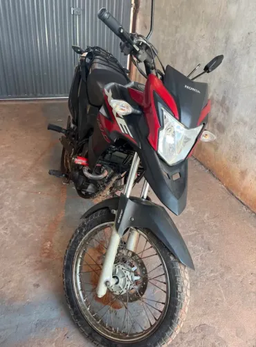 Xre 190 vermelha