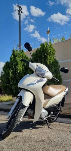 Honda Biz EX 2024 - Única dona - 7.200 km - Impecável!