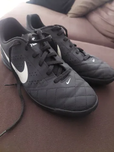Chuteira Preta Nike Society NR. 38