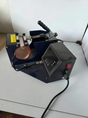 Prensa de canecas MUNDI 