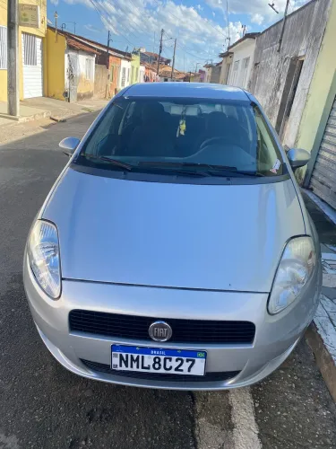 Fiat Punto Attractive Italia 1.4 F.flex 8V 5P 2012