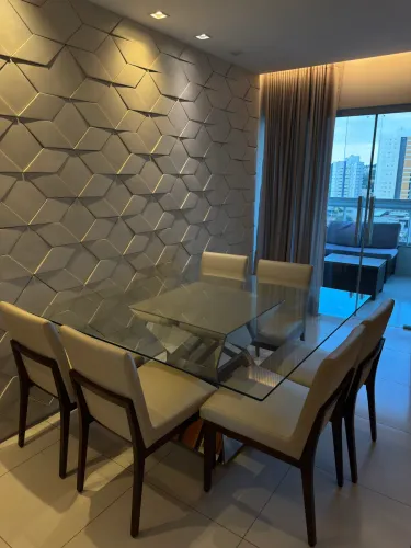 Mesa de Jantar com Tampo de Vidro e 6 Cadeiras