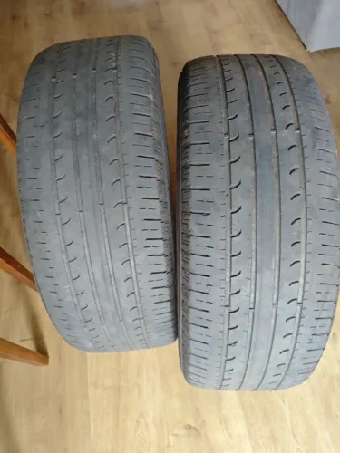 Par de pneus Goodyear aro 17 (215/55R17)