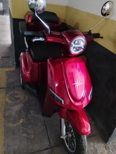 VENDO TRICICLO ELÉTRICO 