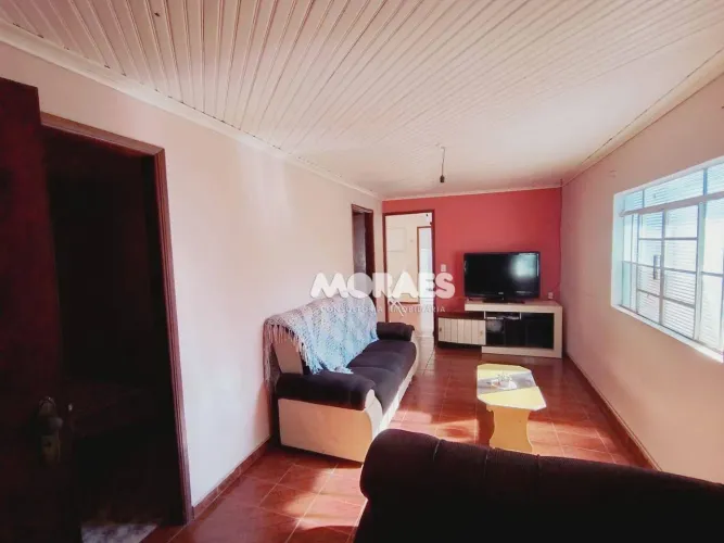 Casa com 2 dormitórios à venda, 147 m² por R$ 310.000,00 - Centro - Iacanga/SP