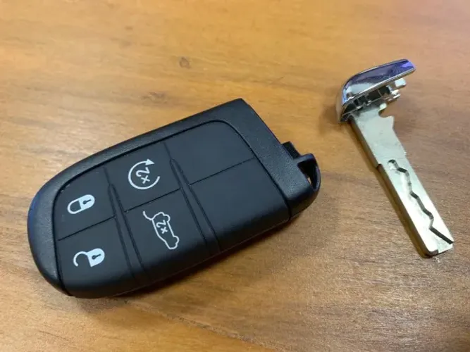 Chave presencial Jeep Renegade original 