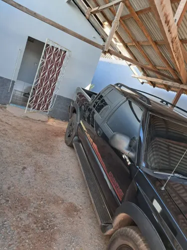 Vende uma casa, na rua do Miguel do jaraqui
