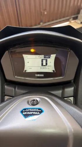 Vendo n-max 160 ,2024/2024 com 3.085 km