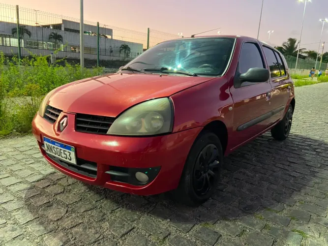 Renault Clio Hi-flex 1.0 16V 5P 2011