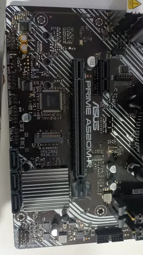 Kit Ryzen 5 5600GT 8GB Ram