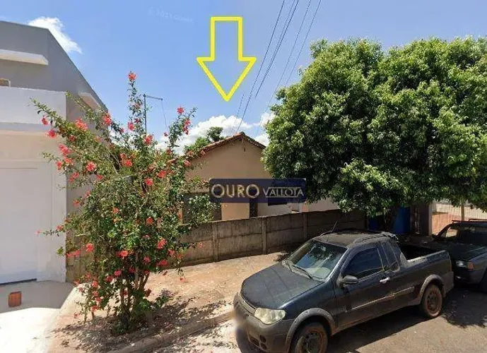 Casa com 300m² em Bariri