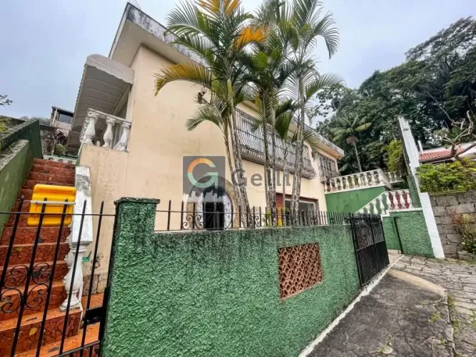 Casa- Petrópolis, Castelânea