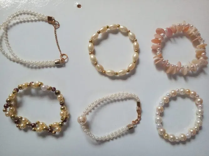 Pulseiras sortidas
