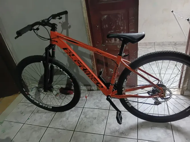 VENDO BICICLETA ARO 29 SEMI NOVA