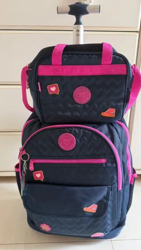 Mochila e lancheira ?Luluca'?