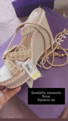 SANDÁLIA VIAMARTE NÚMERO 34. NOVA