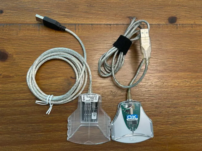2 Leitores De Certificado Digital - Omnikey 3021 Usb 3.0 Brasil e ID Bridge CT 30