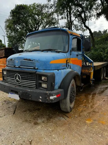 Caminhão para trabalhar, motor e caixa top! Encontra-se como nas fotos. Munck 1113 a Venda
