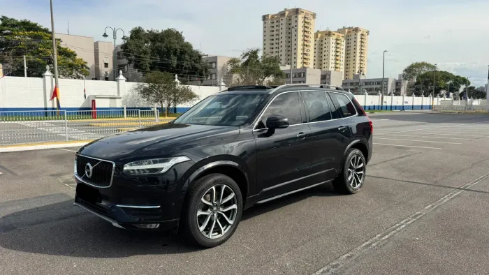 Volvo XC 90 D-5 Momentum 2.0 235cv Diesel 5P 2018