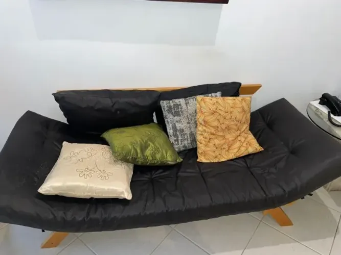 Sofá-Cama / Futon de Madeira